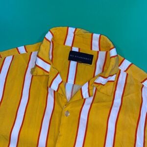 NO BOUNDARIES Mens Yellow Orange White Stripe Short Sleeve Button Up Shirt M